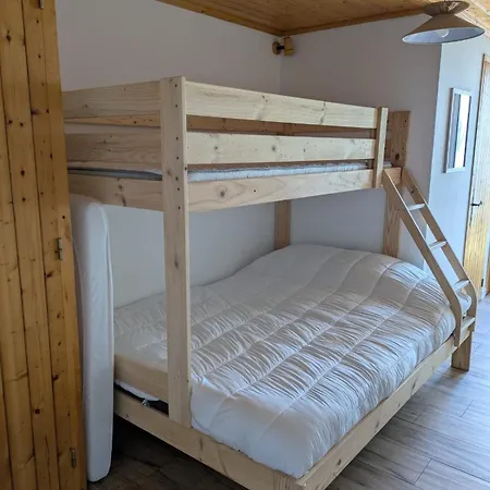 Maison Familiale Avec Dependance 100m2 Proche De La *
