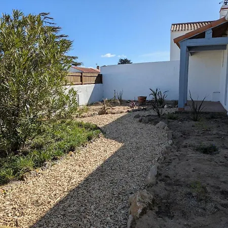 Dom wakacyjny Maison Familiale Avec Dependance 100m2 Proche De La
