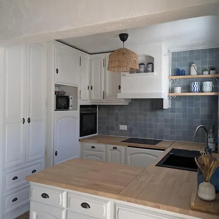 Maison Familiale Avec Dependance 100m2 Proche De La * La Guérinière