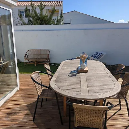 Maison Familiale Avec Dependance 100m2 Proche De La La Gueriniere