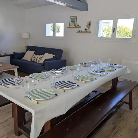 Maison Familiale Avec Dependance 100m2 Proche De La Holiday home