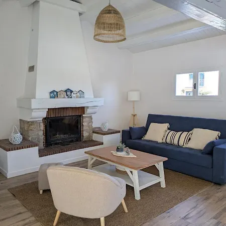 Maison Familiale Avec Dependance 100m2 Proche De La *